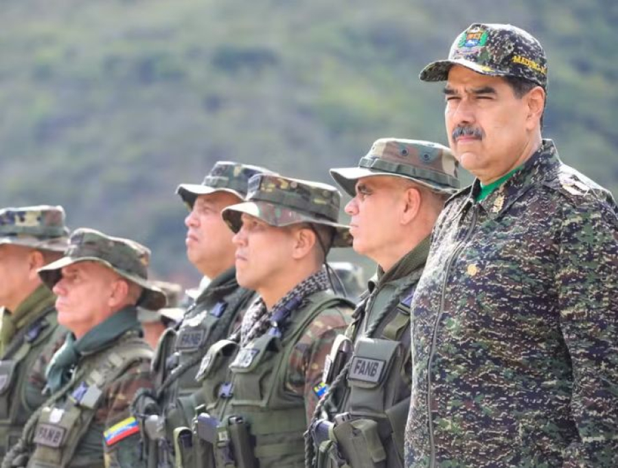 Maduro reage a ofensiva dos EUA no Caribe e diz que Venezuela está pronta para a guerra
