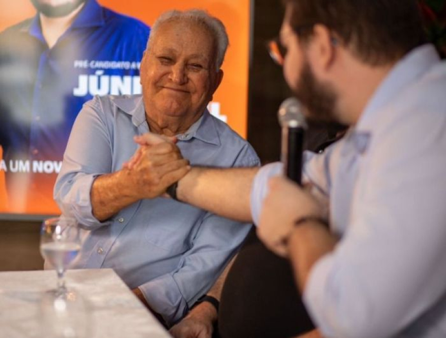 Cachoeiro garante piso nacional a professores e celebra marco histórico na valorização da educação