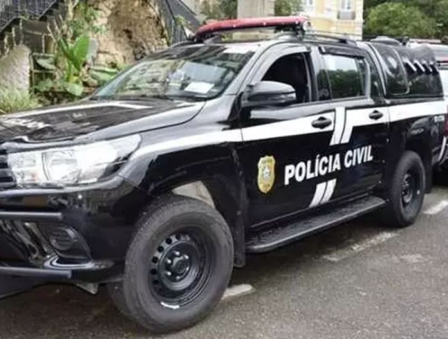 Casal é atropelado após tentar impedir agressão contra mulher na madrugada de domingo