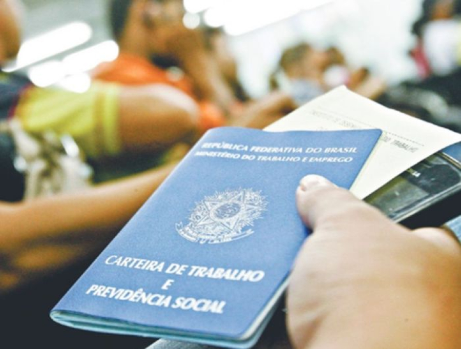 Sine e agências do Trabalhador ofertam 6.726 vagas de emprego no Espírito Santo
