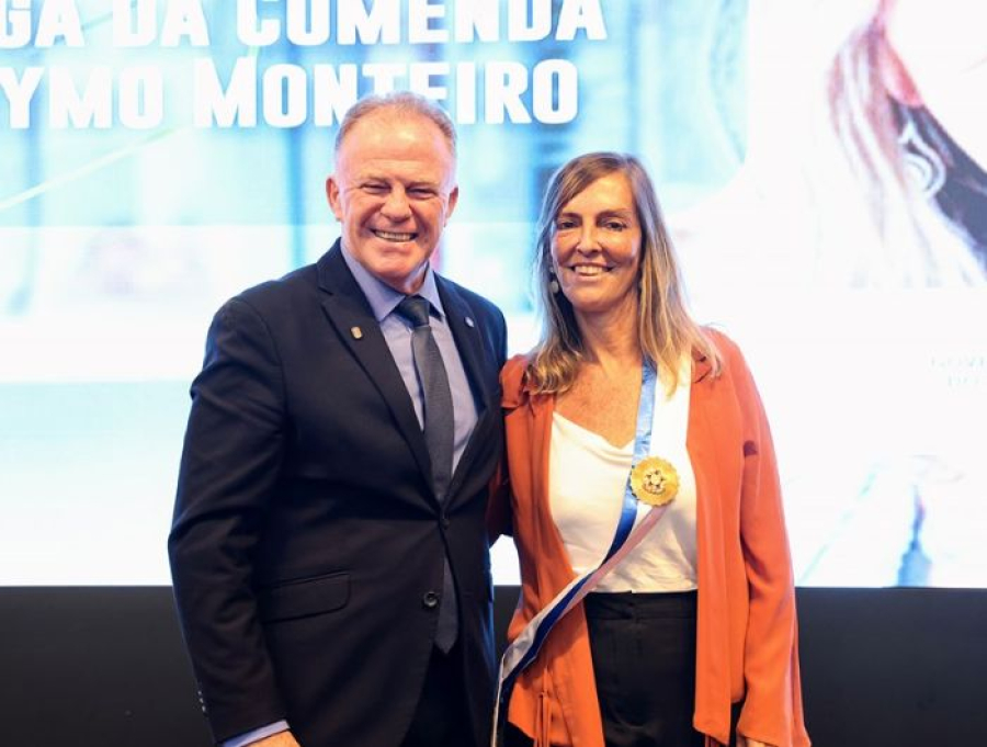 Governo do Estado concede maior honraria à pesquisadora da polilaminina