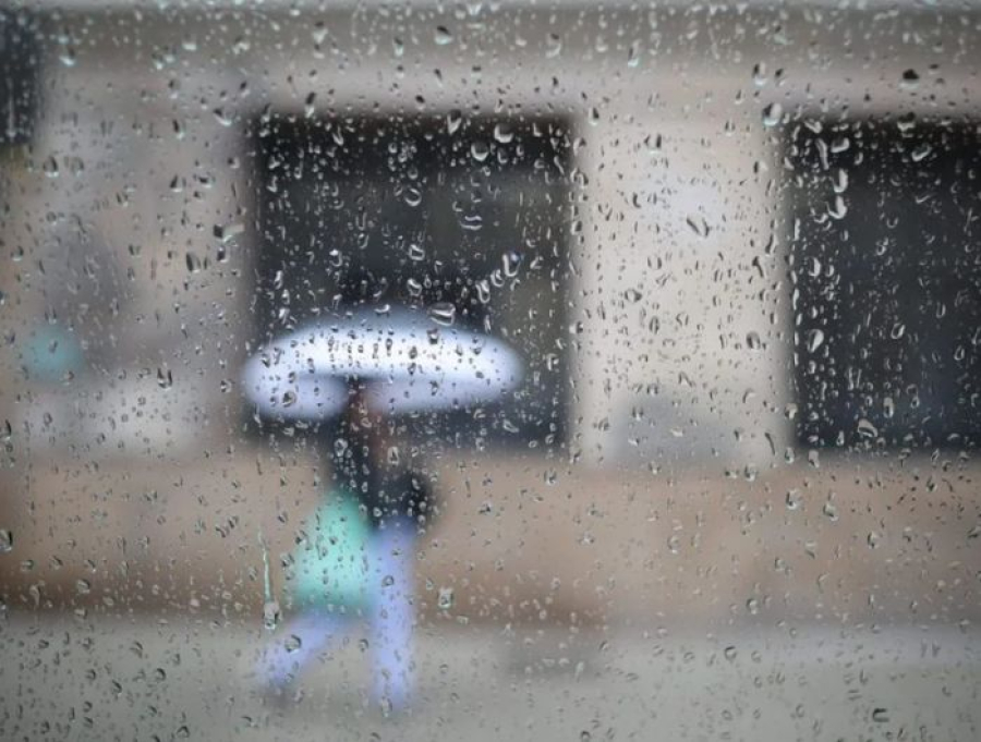 Inmet emite alerta de chuva para 72 cidades do ES, incluindo Serra e Vitória