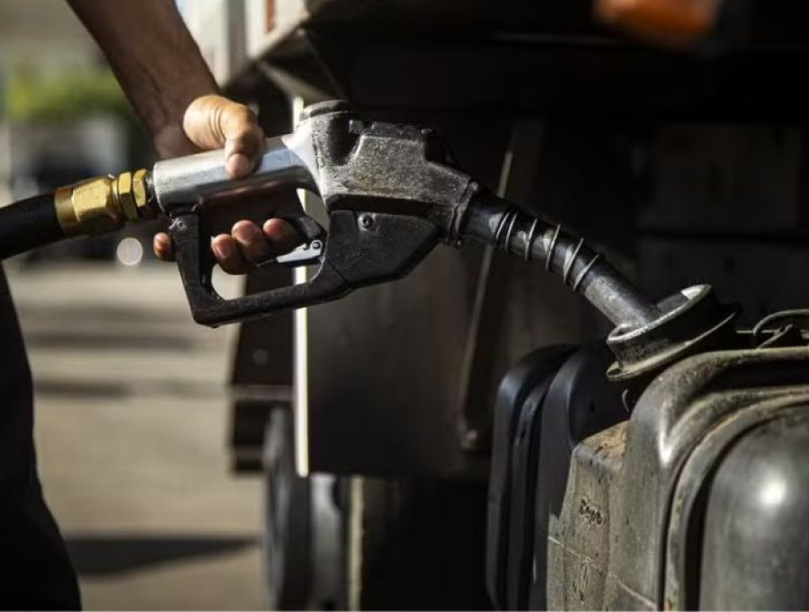 ES apoia subsídio ao diesel e divide custo com governo federal após alta do petróleo