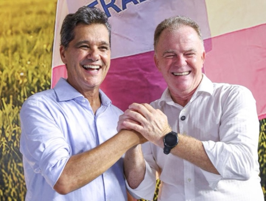 Ricardo Ferraço assume governo com compromisso de continuar ritmo acelerado de Casagrande