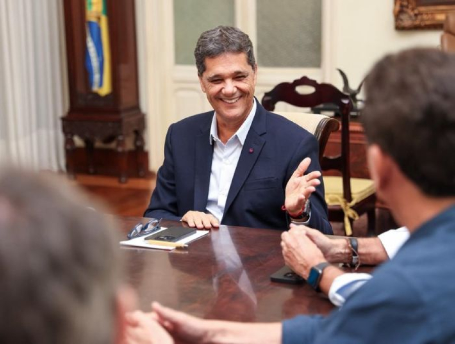 Governador Ricardo realiza primeira reunião de trabalho com o secretariado no Palácio Anchieta