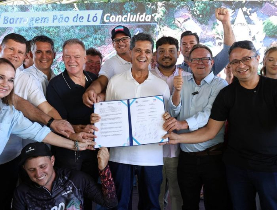 Governador Ricardo anuncia pacote de investimentos e inaugura obras em Laranja da Terra