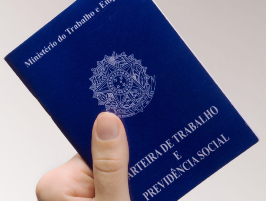 Emprega Cachoeiro oferece vagas para motoristas, mecânicos e serviços gerais em nova ação de recrutamento