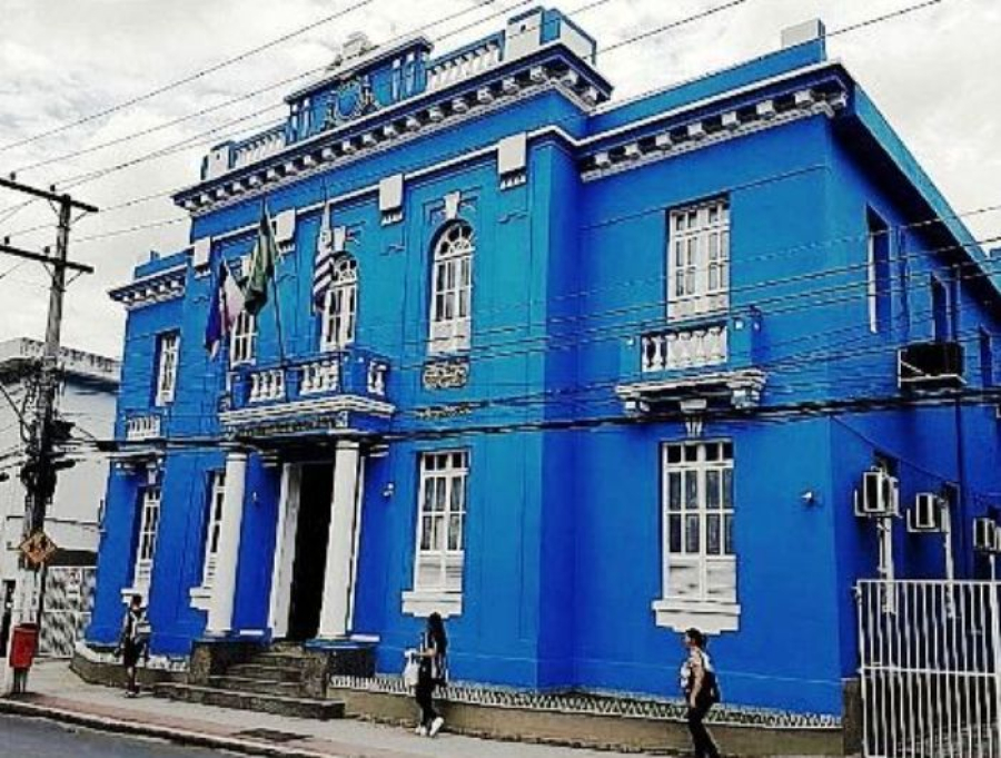 Justiça condena vereadores e servidores por esquema de “turismo com dinheiro público” na Câmara de Colatina
