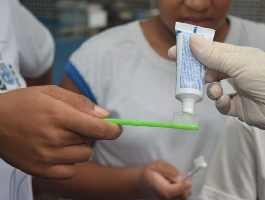 Cachoeiro promove “Dia B da Saúde Bucal” com ações educativas em escolas municipais