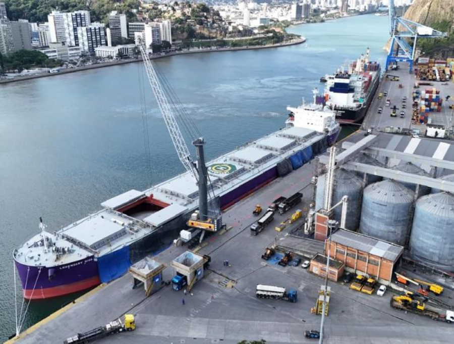 Portos do Espírito Santo se consolidam entre os mais movimentados do Brasil