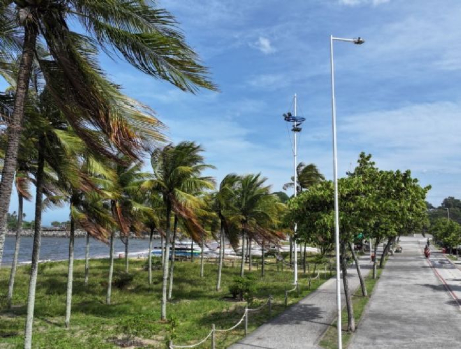 Frente fria avança e muda o tempo no Espírito Santo; veja quando a chuva chega