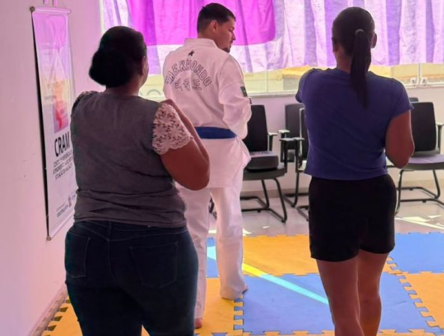 CRAM e OPM oferecem aulas gratuitas de Taekwondo para usuárias em Presidente Kennedy