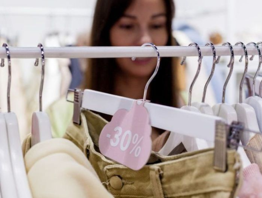 Dia do Cliente: Procon orienta consumidores a evitar compras por impulso