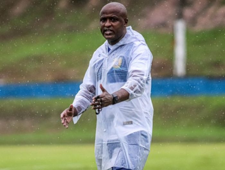 Ex-atacante do Flamengo será o técnico do Rio Branco no Capixabão 2027