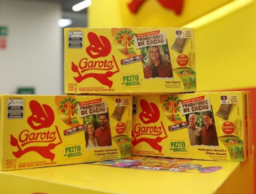 Família capixaba que cultiva cacau há mais de 100 anos estampa caixa de bombons Garoto