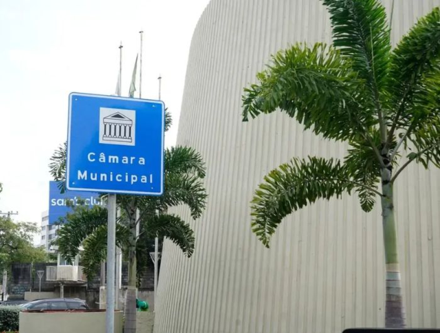 Eleição muda câmaras no ES: sete vereadores deixam cargos e suplentes assumem em 2027
