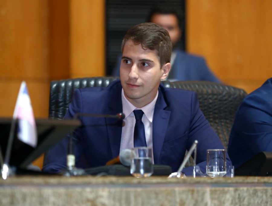 Eleito com mais de 419 mil votos, Lucas Polese revela prioridades para mandato em Brasília